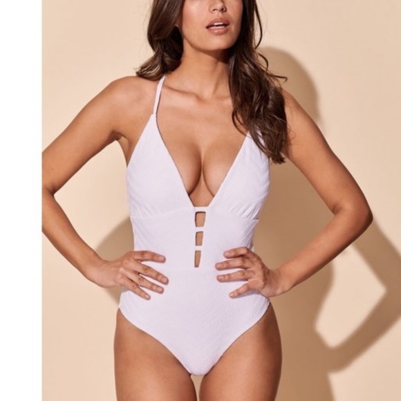 RED CARTER Jennifer 1 Piece Swimsuit - Picture 3 of 6